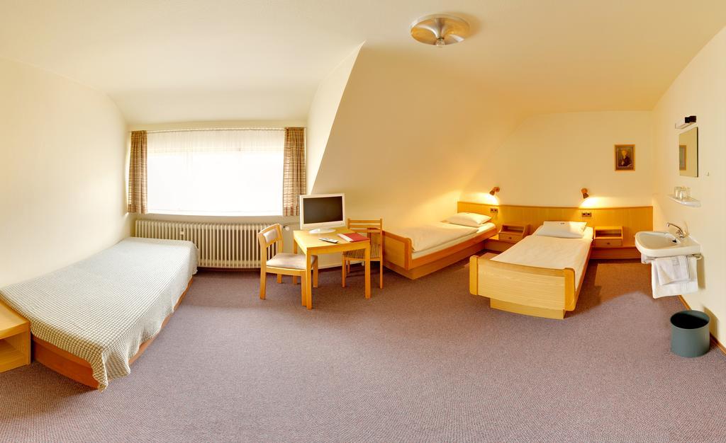 Pension Keinath Hotel Stuttgart Kamer foto